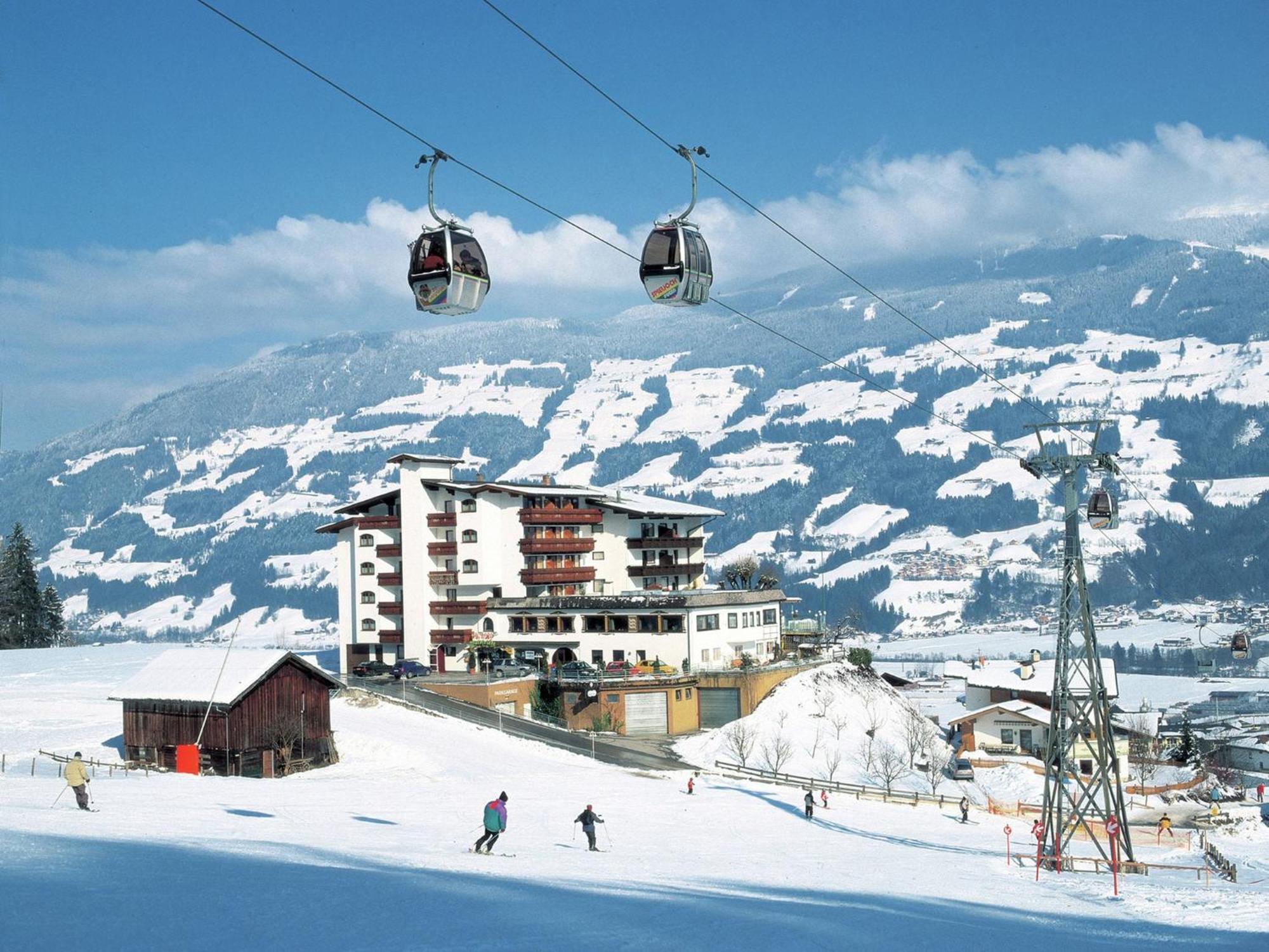 Spacious Holiday Flat Close To The Ski Area Uderns Dış mekan fotoğraf